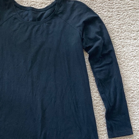 Lululemon Black Long Sleeve Tee - Picture 3 of 8
